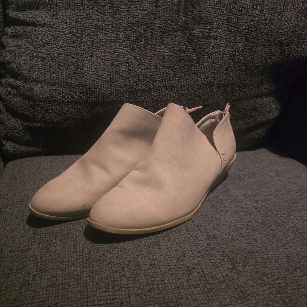 Serra | Women's Tan Low Ankle Boots Size 10